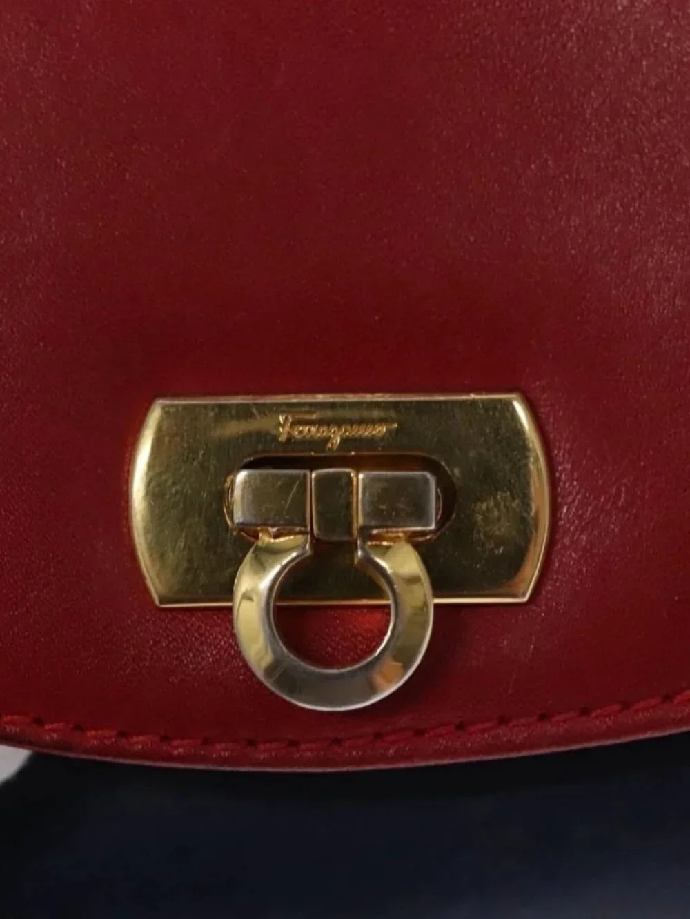 Salvatore Ferragamo Gancini Waist bag Leather Red Auth 115429
